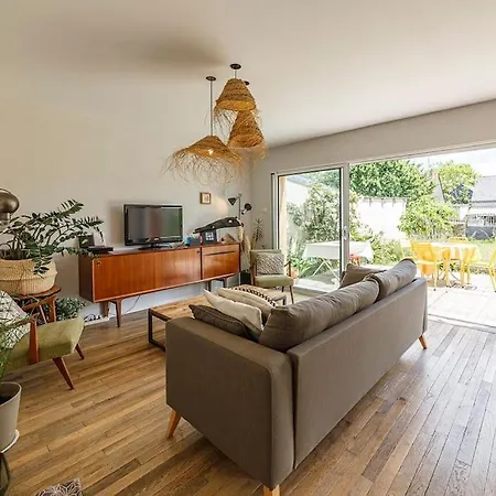 Apartment La Maison St Aubin